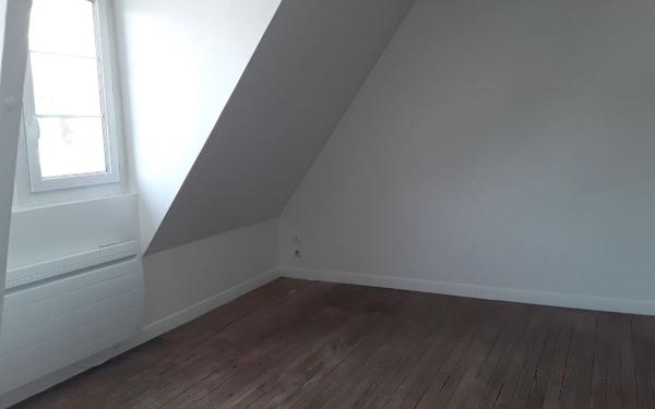 Appartement à louer    2 pièces •  Pont-l'Évêque