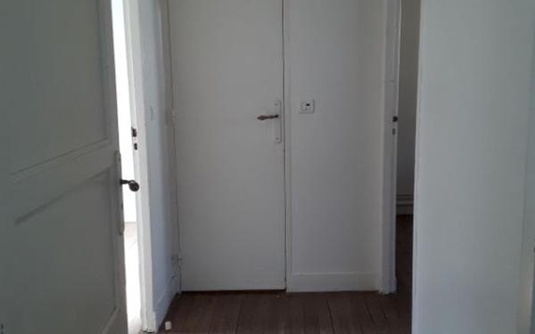 Appartement à louer    2 pièces •  Pont-l'Évêque