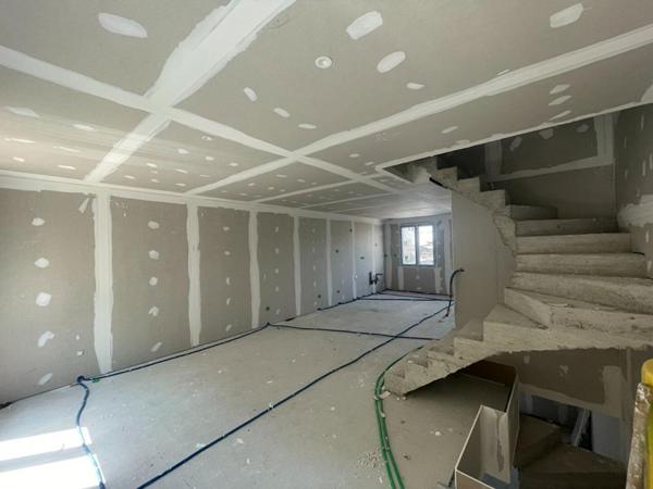 Maison Bourg Les Valence 5 pièce(s) 111 m2, garage