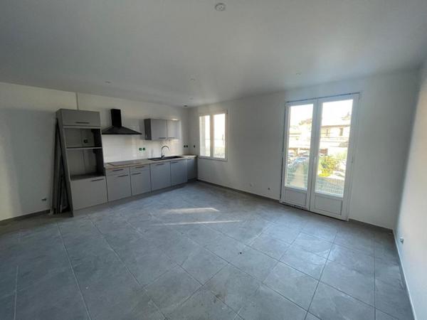 Maison Bourg Les Valence 5 pièce(s) 111 m2, garage