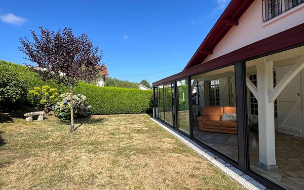 Maison à vendre    6 pièces • 180 m2 Mouguerre