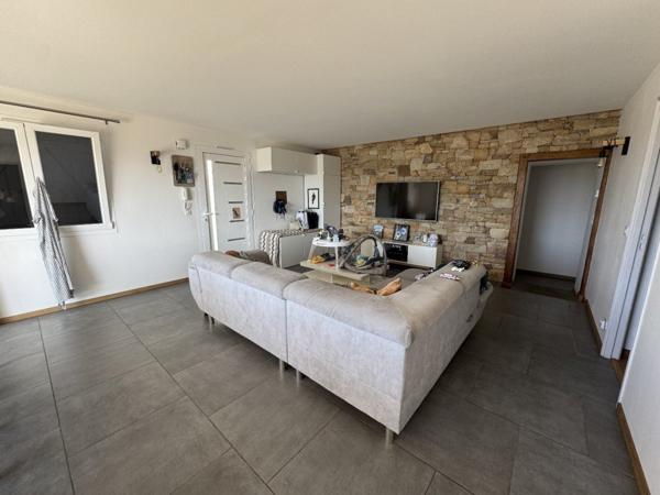 T4 HENDAYE PROCHE VILLE - GARAGE ET VUE DEGAGEE