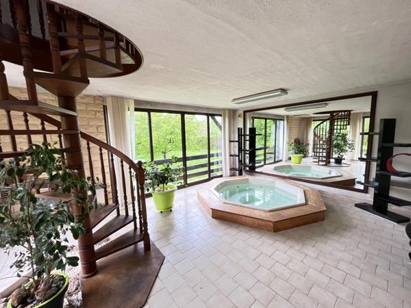 230 M² HABITABLE, GARAGE DE 150 M² ET TERRAIN DE 3735 M² A LA FERTE SOUS JOUARRE