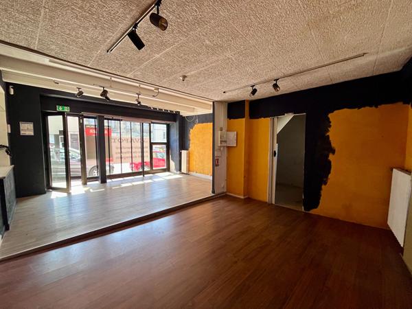 A LOUER, GRANVILLE CENTRE, UN LOCAL COMMERCIAL DE 34.20M²