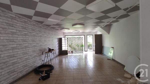 Immeuble à vendre  150 m2 SAINTES - 17