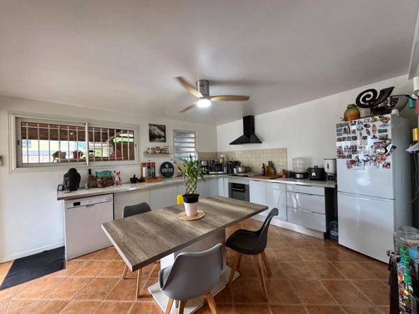 🏡 Maison avec piscine à vendre – Le Tampon, quartier Dassy