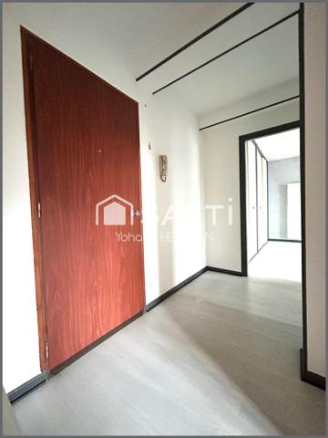 appartement disposant d'une terrasse en rez de chaussée