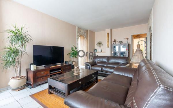 Appartement à vendre    4 pièces • 82,30 m2 Alfortville