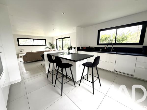 Maison à vendre 6 pièces 141 m² Loire-Authion