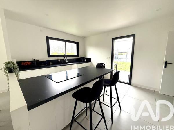 Maison à vendre 6 pièces 141 m² Loire-Authion