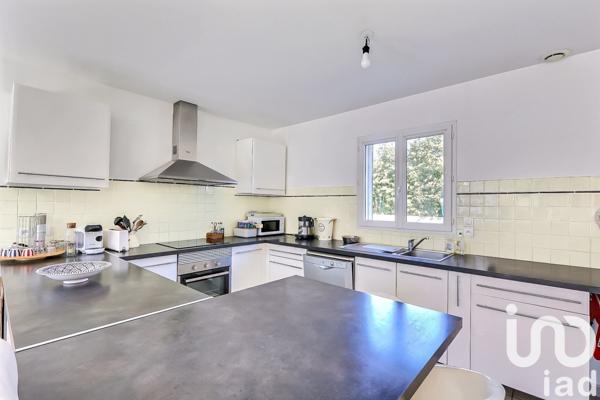 Maison à vendre 4 pièces 130 m² Aigues-Mortes