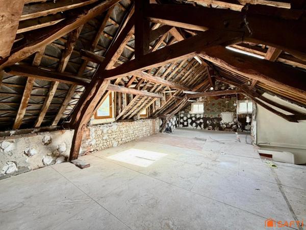 Maison de ville, tout à pieds !