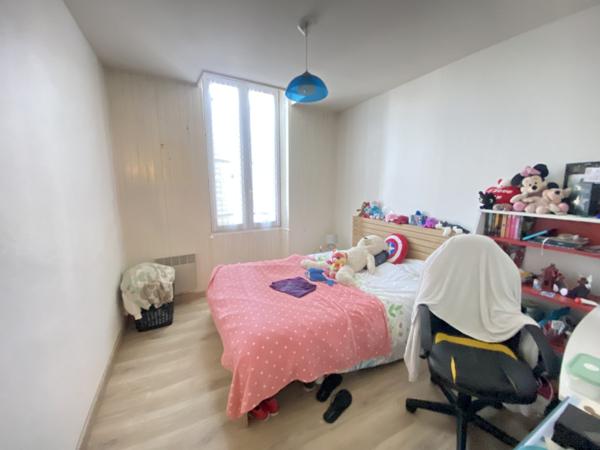 ENSEMBLE IMMOBILIER SAUJON CENTRE VILLE