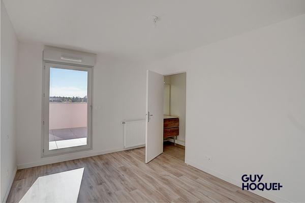 Appartement en attique 4 pièces de 91 m² avec double garage