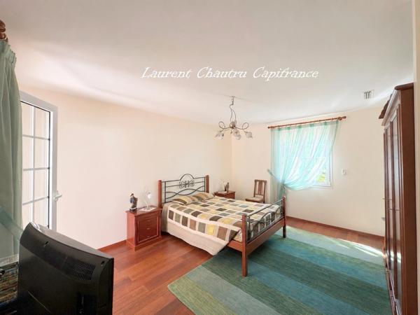 Villa de standing 190m² à SANILHAC (24)
