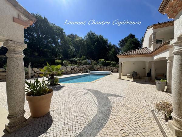 Villa de standing 190m² à SANILHAC (24)