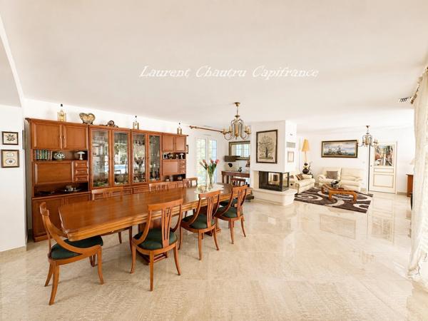 Villa de standing 190m² à SANILHAC (24)