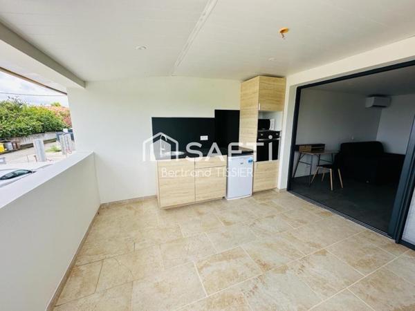 Studio vue mer, rénové, parfait état, meublé.