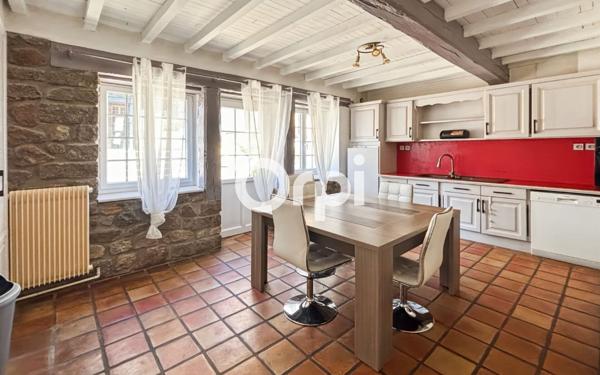 Maison à louer    4 pièces •  Haute-Rivoire