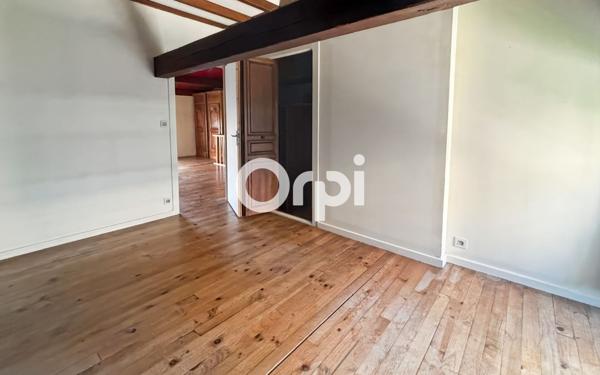 Maison à louer    4 pièces •  Haute-Rivoire