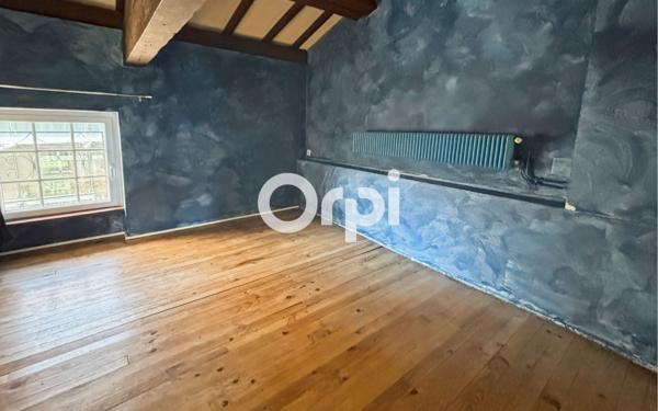 Maison à louer    4 pièces •  Haute-Rivoire