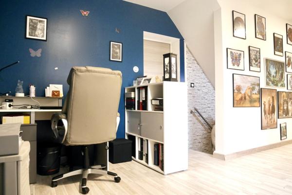 VASTE MAISON RENOVEE AVEC GARAGE ET JARDIN