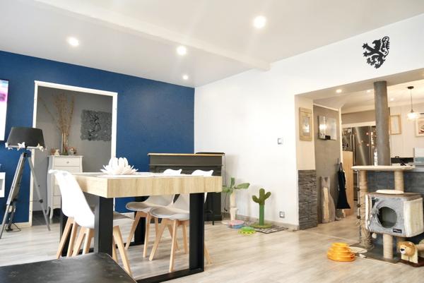 VASTE MAISON RENOVEE AVEC GARAGE ET JARDIN