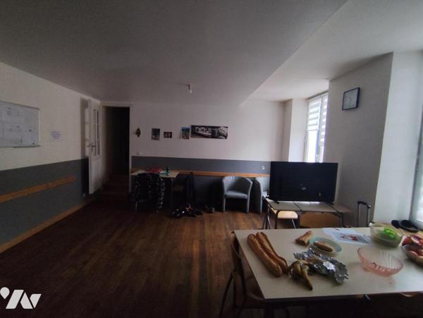 IMMEUBLE DE RAPPORT - STENAY