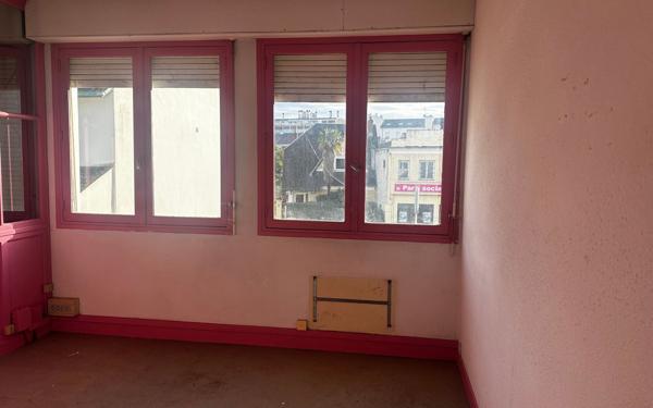 Immeuble à vendre    2 pièces •  Tarbes