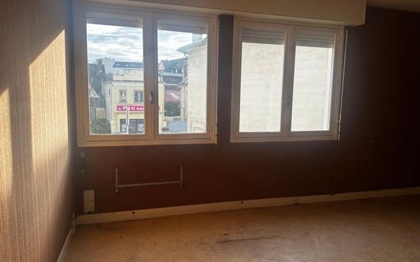 Immeuble à vendre    2 pièces •  Tarbes