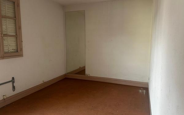 Immeuble à vendre    2 pièces •  Tarbes