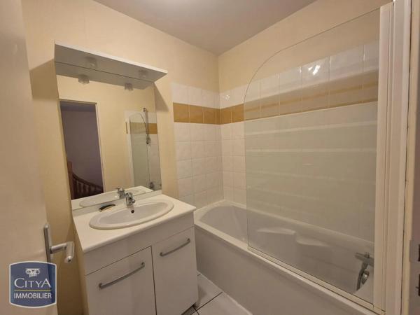 Appartement à louer 4 pièces 82.89m² Brive-la-Gaillarde (19100)