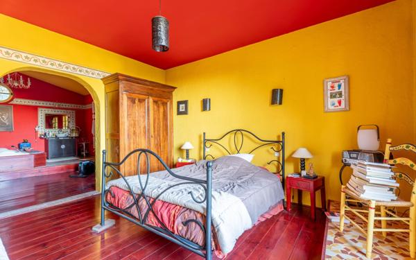 Maison à vendre    7 pièces • 240 m2 Couzon-au-Mont-d'Or