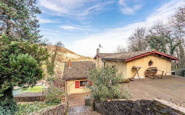 Maison à vendre    7 pièces • 240 m2 Couzon-au-Mont-d'Or