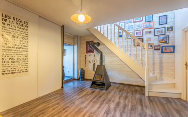 Maison à vendre    7 pièces • 240 m2 Couzon-au-Mont-d'Or