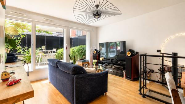 APPARTEMENT TERRASSE - QUARTIER JULES JOFFRIN : RUE DU POTEAU €440 000 ** - Référence 6804-NG