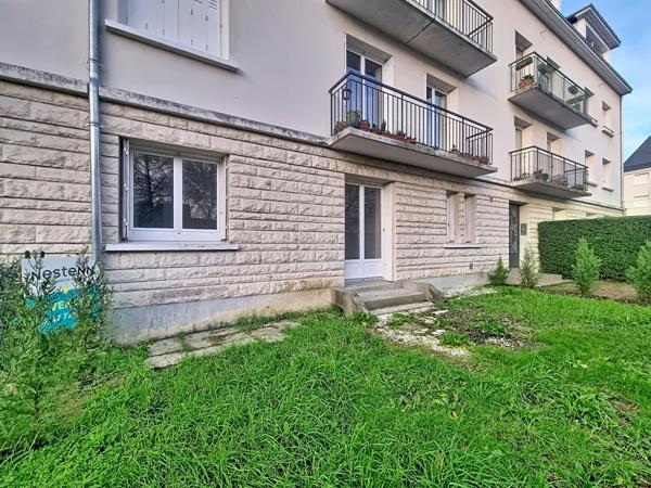 SAINT CYR SUR LOIRE - MAISONS BLANCHES - Studio de 35.05 m2 en rez de chaussée avec jardin privé