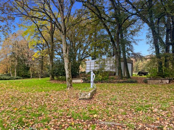 Dpt Vienne (86), à vendre à VOUNEUIL SUR VIENNE (86) Maison type 6 pièces de 136 m2 terrain 1213 m2