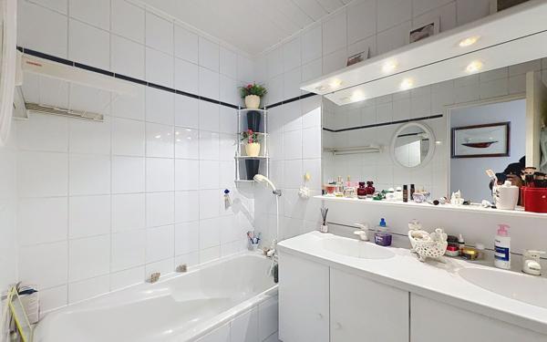 Appartement à vendre    5 pièces • 109 m2 Pau