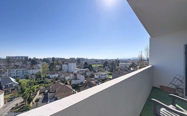 Appartement à vendre    5 pièces • 109 m2 Pau