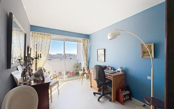 Appartement à vendre    5 pièces • 109 m2 Pau