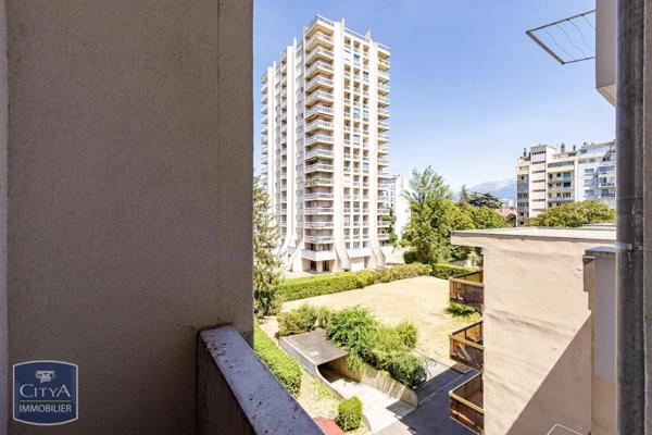 Appartement à vendre 2 pièces 37.79m² Grenoble (38100)