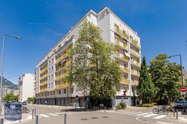 Appartement à vendre 2 pièces 37.79m² Grenoble (38100)