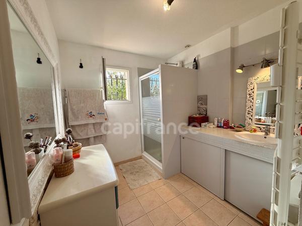 Maison à vendre 7 pièces CARCASSONNE (11) villa 162m2, 6 chambres, piscine, sur 1120m2 de terrain