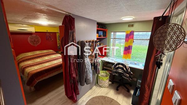 Complexe 3 chalets et local commercial