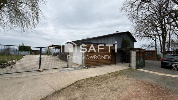 Complexe 3 chalets et local commercial