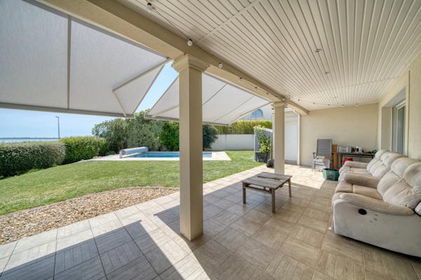 Maison
         7 pièces
        - 180 m² Bien prestige 830 000 € *