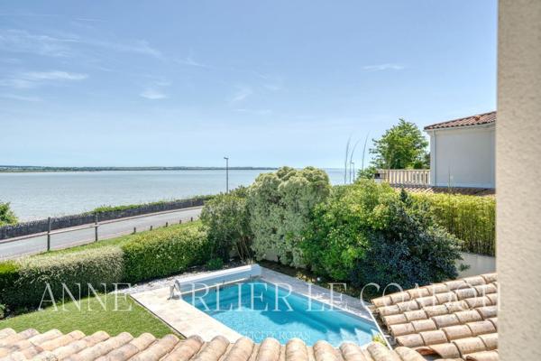 Maison
         7 pièces
        - 180 m² Bien prestige 830 000 € *