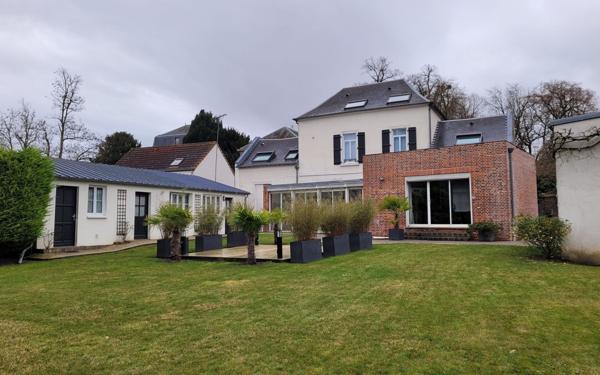 Maison à vendre    7 pièces • 206 m2 Amiens