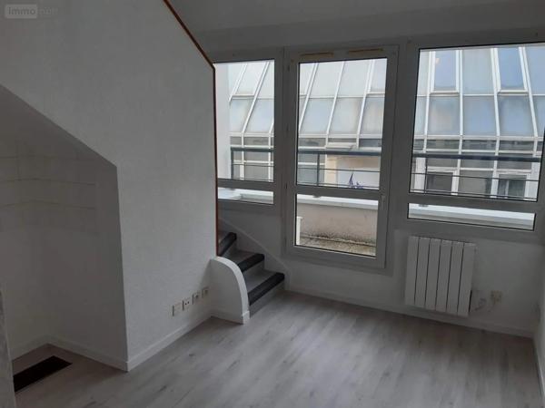 Location - Appartement Tours 37000 1 pièce 25 m 2